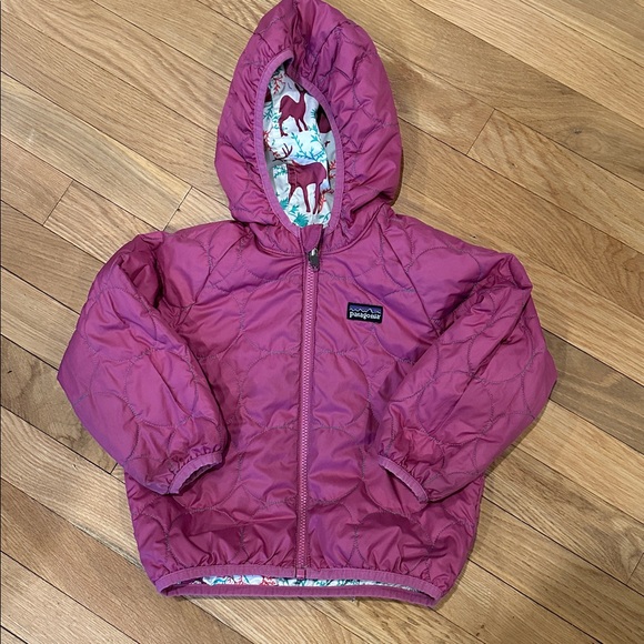 Patagonia Kids’ lightweight, reversible winter jacket Sz 3T - Picture 2 of 2